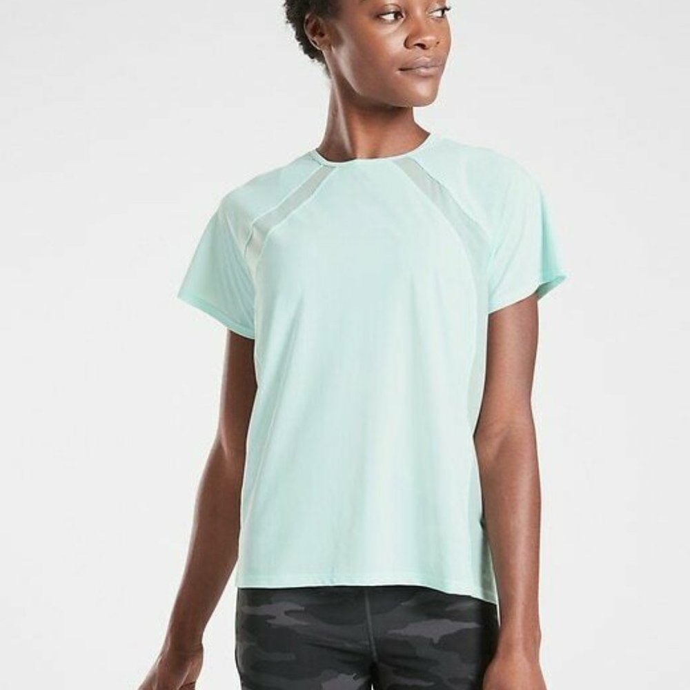 Athleta Ultimate Hybrid Tee